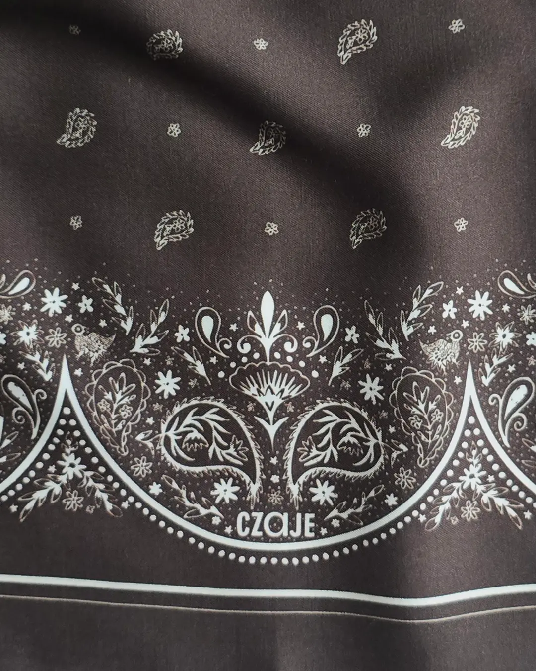 Wiskozowa apaszka bandana Dalia Small 49×49 cm kwiatowy wzór - Czaje handmade Polska
