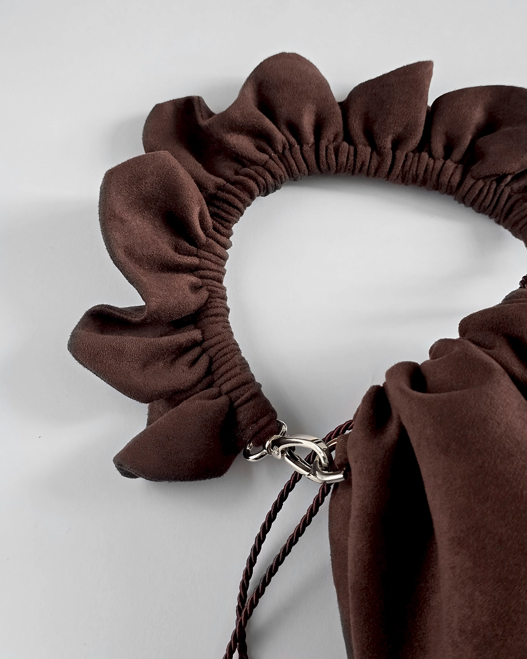 Mała torebka na ramię Flowerhead Choco Musk Silver tkanina tekstylna srebrne okucia handmade - Czaje Polska