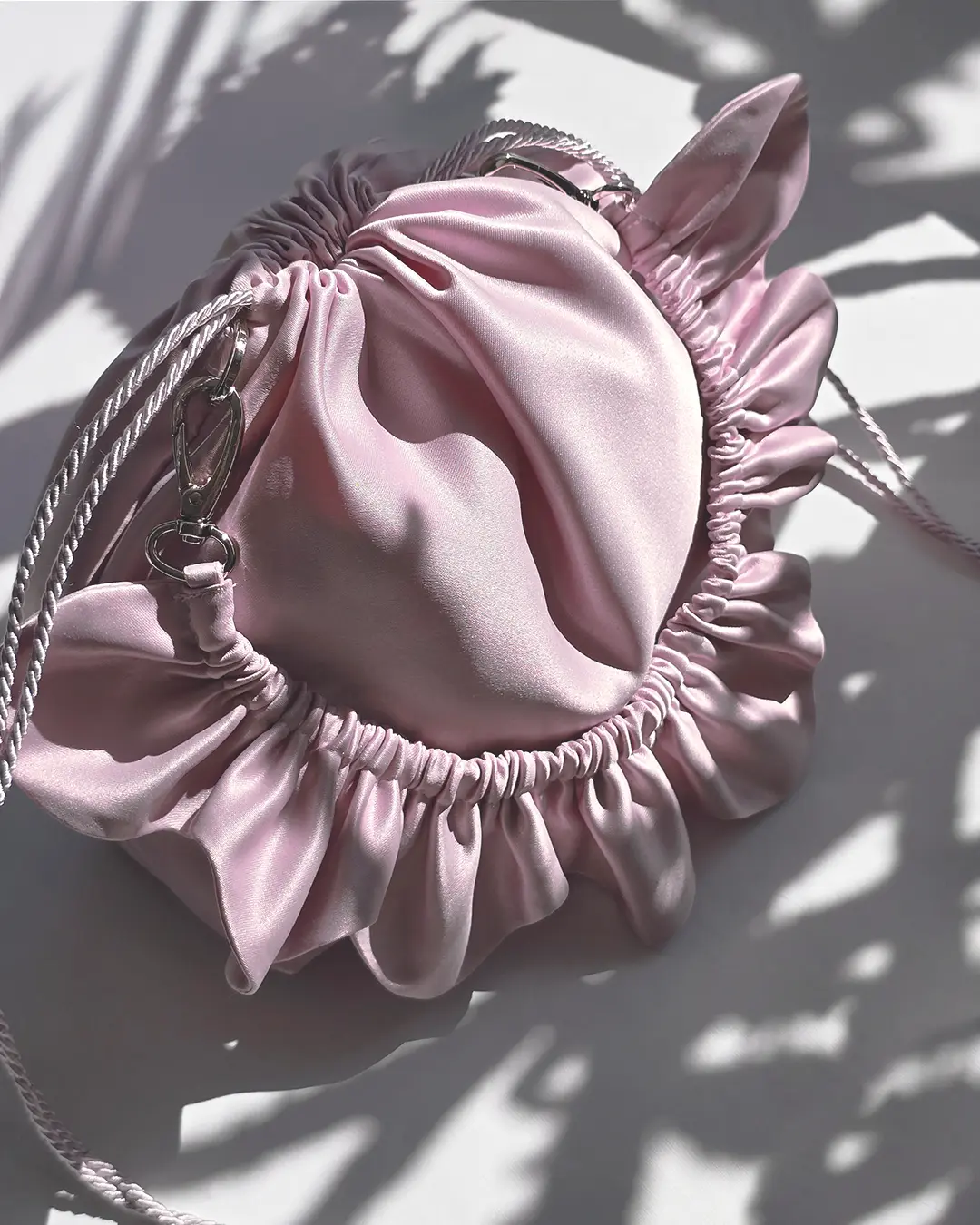 Mała torebka na ramię Flowerhead Pinky Swear Silver tkanina tekstylna srebrne okucia handmade - Czaje Polska